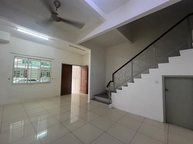 Gated 3 Storey Terrace Maple Residence Taman Selayang Utama