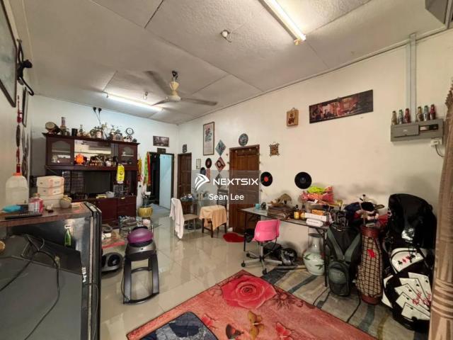 Gated double storey near schools and Wawasan Lrt station
