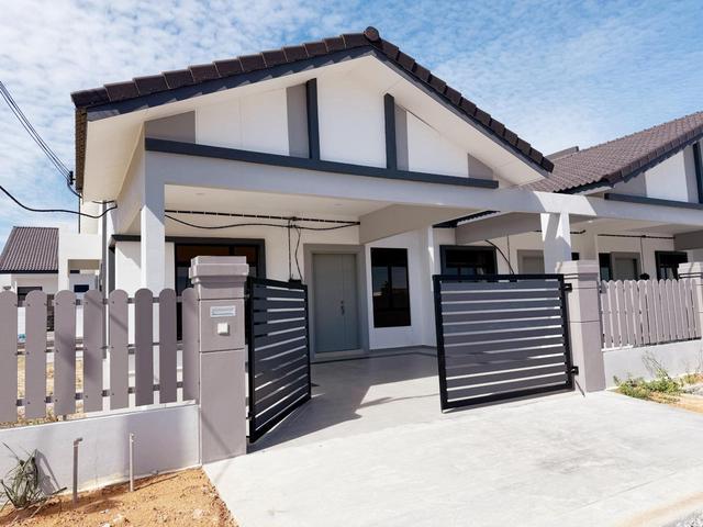 Gated Guard Freehold Monthly RM 1300 Full Loan 1 Storey Jasin Mydin