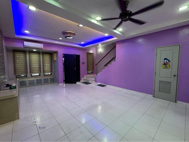 GATED GUARDED Bandar Botanic FULL AirCond FULL RENO