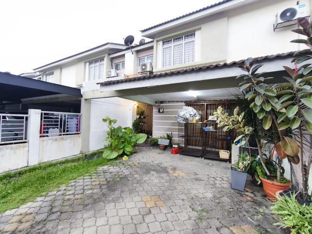 GATED GUARDED Double Storey Terrace Seri Bangi Seksyen 8 Bangi