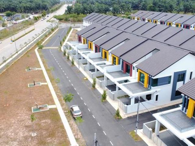 Gated Guarded Kids Pool 2 Storey Endlot 1 Krubong Melaka For Sale