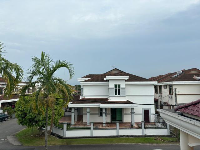 Gated Guarded Riverville Bachang Baru Double Storey Terrace For Rent