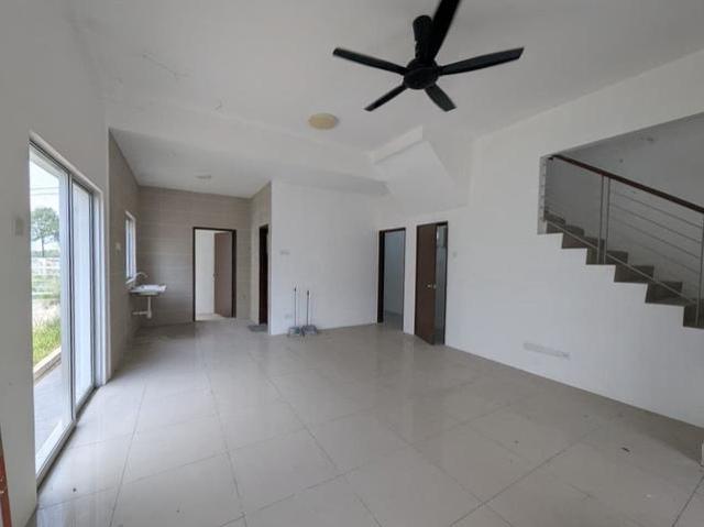 Gated Guarded Semi D Cluster 2 Tingkat Taman Desiran Bayu Puchong