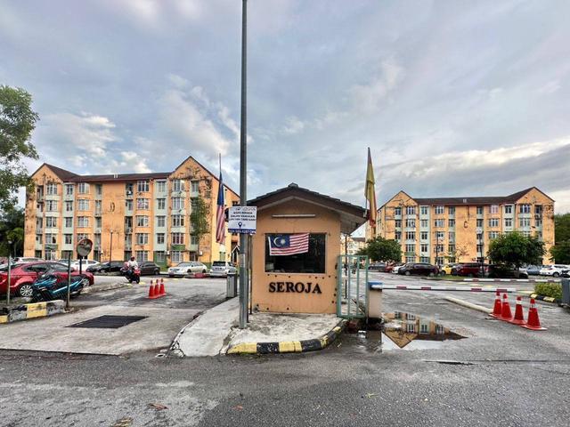 Gated Guarded Seroja Apartment Putra Perdana Puchong Selangor