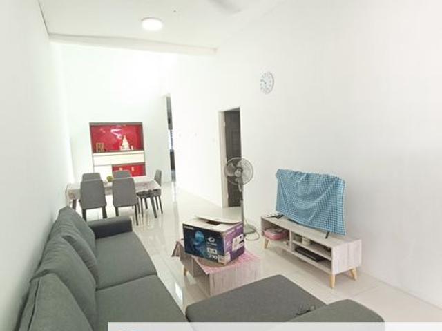 & Gated Guarded Single Storey Terrace for at Tasek