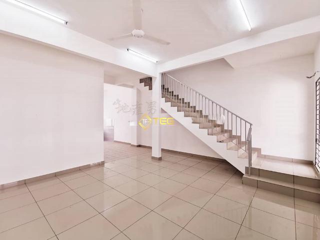 Gated Guarded Taman Saga Klang 2 Storey House 20x60 With Fan Lights