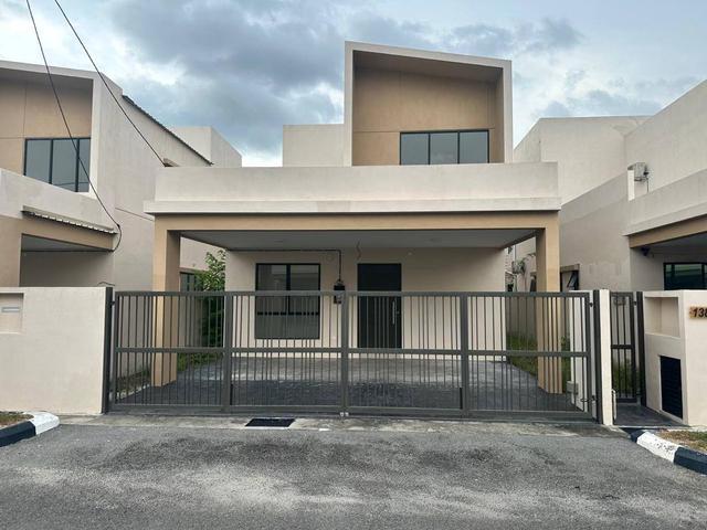 Gated Guarded 15 STOREY ZERO LOT BUNGALOW LA CASA LUNAS Fasa 8