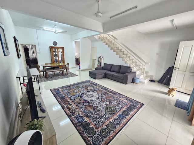 Gated Guarded 2 Storey Landed House Taman Dato Demang Seri Kembangan