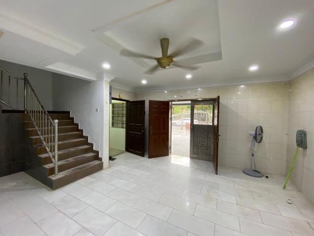 Gated Guarded 2 Storey Terrace Rimba Riang 9 Kota Damansara 4R3B