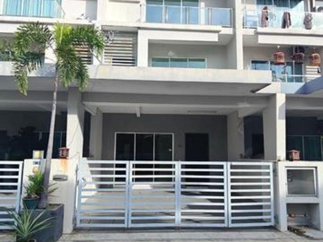 Gated Guarded 3 Storey Terrace near Jalan Song Ban Kheng