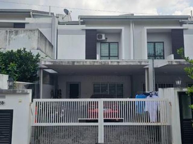GATED GUARDEDFREEHOLDDouble StoreyLaman Delfina Nilai Impian