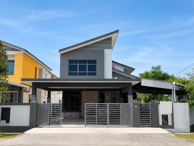 GATEDGUARDED CORNER UNIT FREEHOLD 2 Sty Bunaglow Taman One Krbong