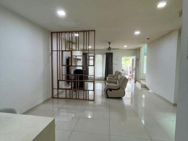 GATEDGUARDED I 2 Storey Terrace 150 Paragon Seri Kembangan