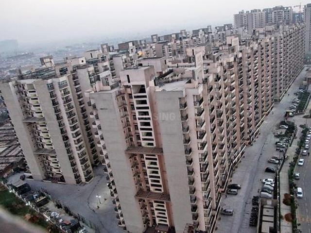 Gaur City 7th Avenue,Noida Extension 4 BHK Apartment For Sale Greater Noida