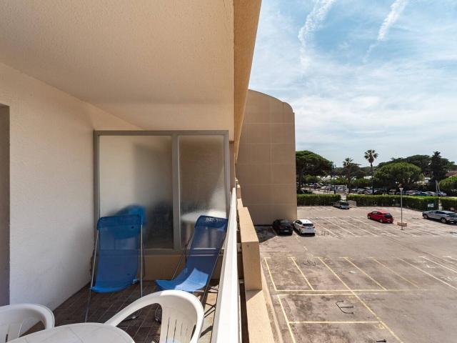 GAVINA, Studio sur le port de hyeres