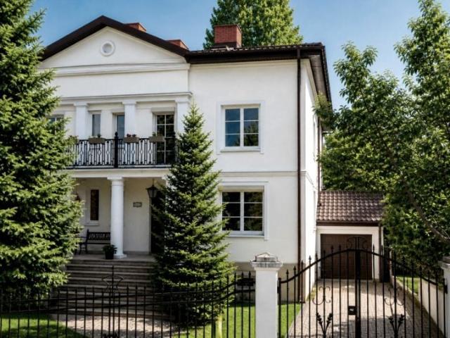 Gawota 294 m², Warszawa