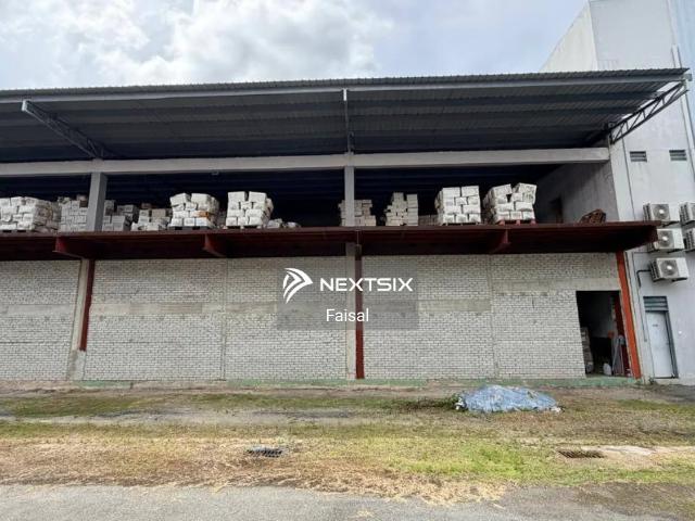 Gaya Street CL999 Years 5 Storey Facing Main Road One Block for sale