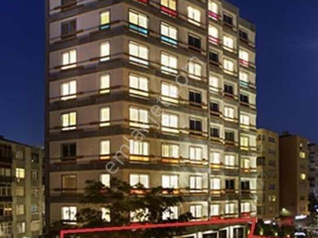 Gayrettepe Kiralık 652m2 Dükkan 25 Mt Vitrinli Bahçe Kullanımlı