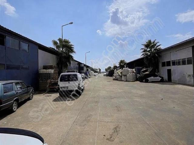 Gazıler'de Esnaflar Sanayi Sitesinde Kiralık Genış Dükkan
