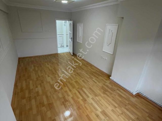 Gazi Mah 2+1 100m2 3.kat Yabancı Aile Uygun Bekara Uygun