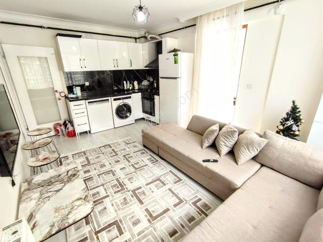 Gazi Mahallesi Kiralık Asansör, Otopark, Arakat Eşyalı 2+1 Daire