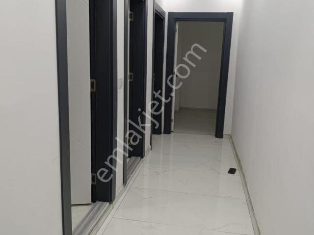 Turyap Ağrı Gazi Mahallesi Mit Binası Yakınında Satılık 2+1 Yeni Daire