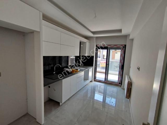 Gazi Mahallesinde Arakat 3+1 Satılık Sıfır Daire