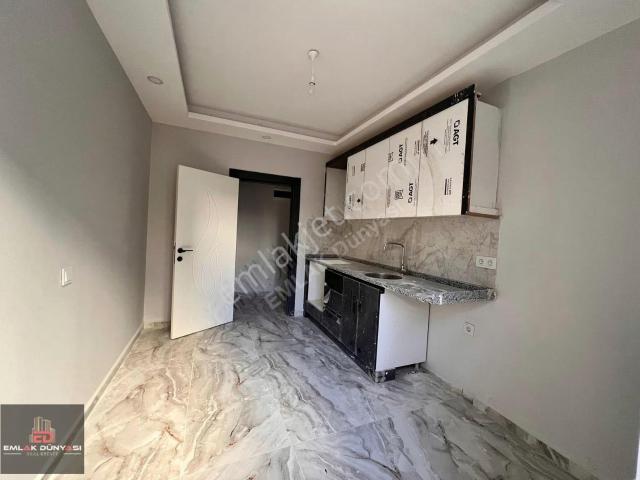 Gazi Mahallesinde Ayrı Mutfak Sıfır 2+1 Kiralık Daire