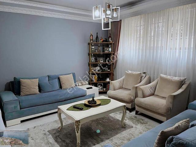 Gazi Mah'de Merkezi Konumda 7 Yaşında 2+1 Satılık Bahçe Katı