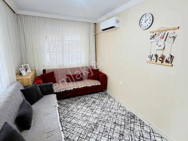 Gazi Mah'sinde 1+1 Ayrı Mutfaklı Satılık Daire