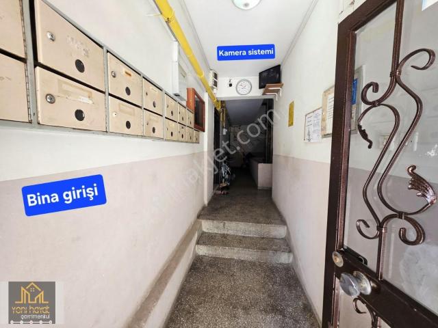 Gazi Devlet Hastanesi Altında Ara Kat Satılık Geniş 3+1 Daire