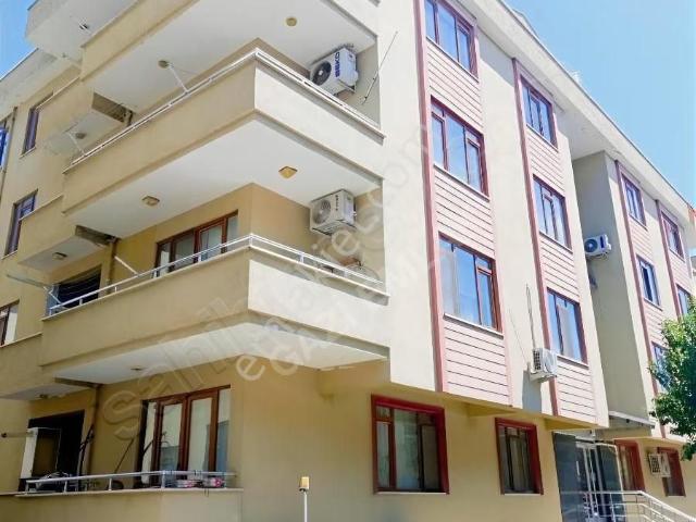 gazi Emlaköncüfırın Karş 3+1 Geniş 150m Arakat Asansör Garaj