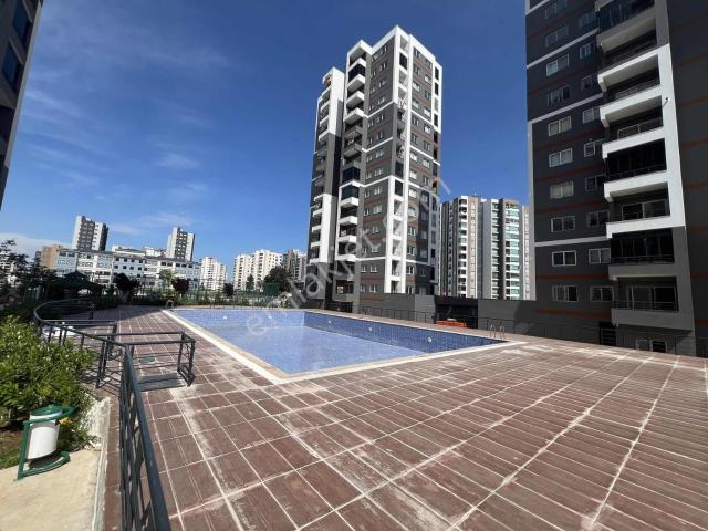 Gazi Paşa Cad. Sıfır Havuzlu Site İçerisinde 2+1 Satılık Daire