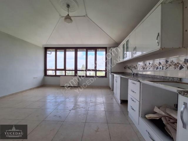 Gaziantep Fevzi Çakmak Bulvarı'nda 4+1 Kiralık Daire.