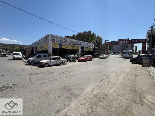 Gaziemir 6. Sanayide Eşsiz Konumda Köşe 317 M2 Satılık Dükkan