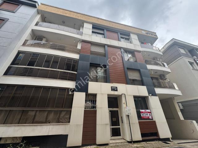 Gaziemir Irmak Mahallesi 2+1 Satılık Daire