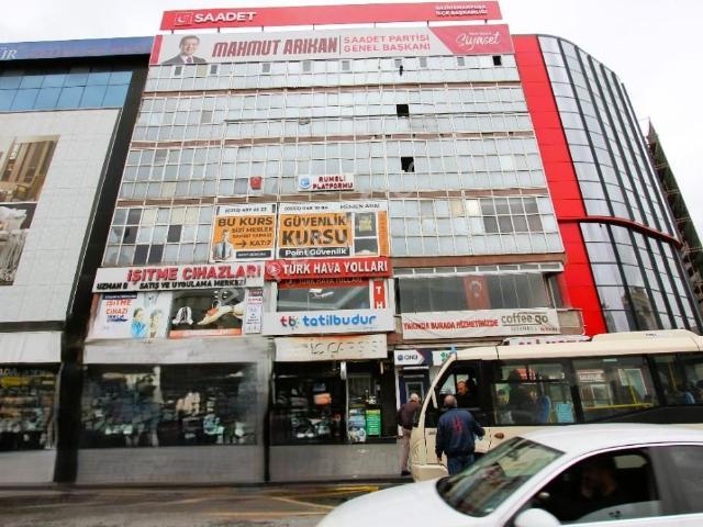 Gaziosmanpaşa Meydanda Yatırımlık Satılık Dükkan