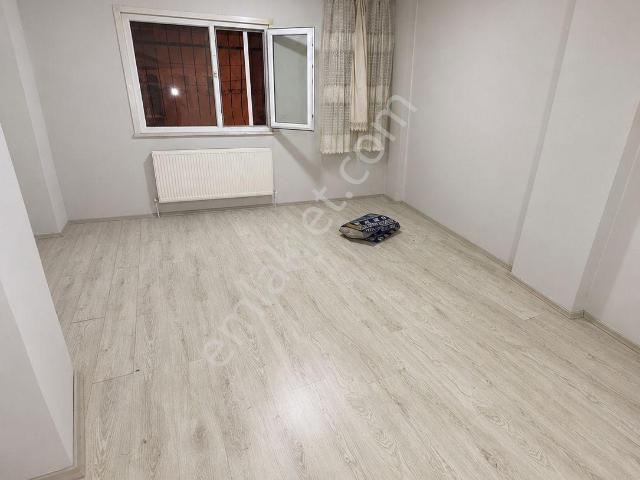 Gaziosmanpaşa Yeni Mahallede Kiralık 2+1 Daire
