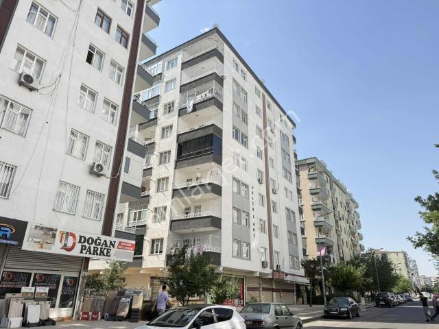 Gaziler Şehmus Pastanesi Aşağısı Satılık Daire