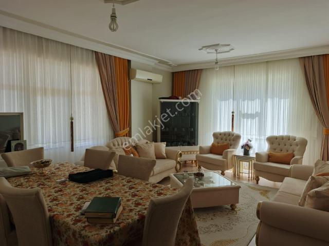 Gaziler Eski Son Durak Civarı Satılık 3+1 Full Yapılı Daire