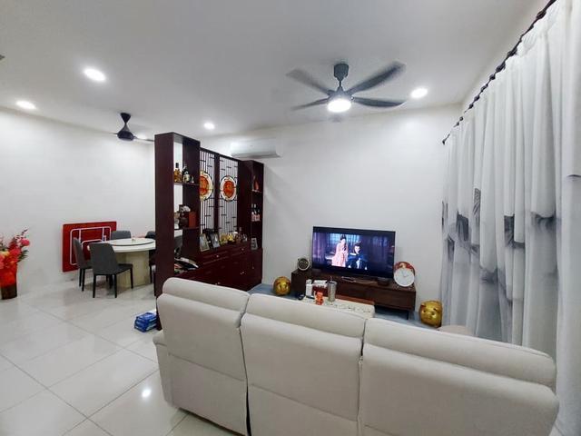GG Maple Residence 3Storey Terrace 5Bed5BathLow Maintenance Fee
