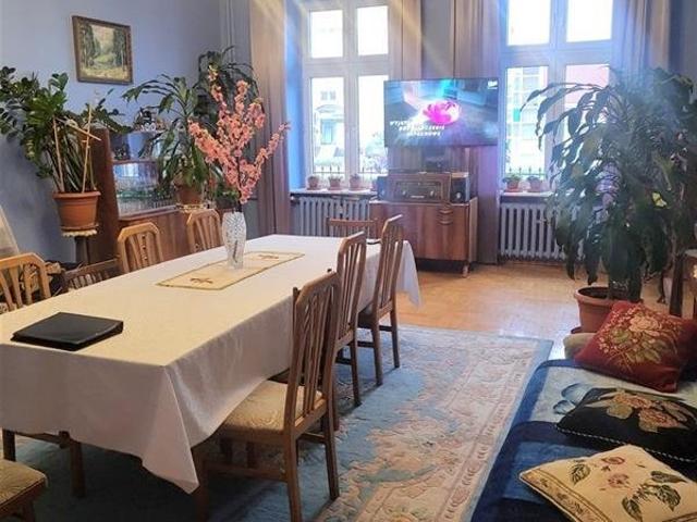 Przestronne 3 pokojowe mieszkanie z wysokim sufitem