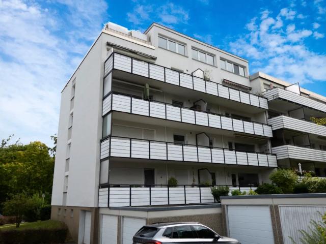 Gemütliche ca. 81m² große 3 Zimmer Wohnung mit ca. 12 m² großem Balkon und Garage in Hagen Boloh