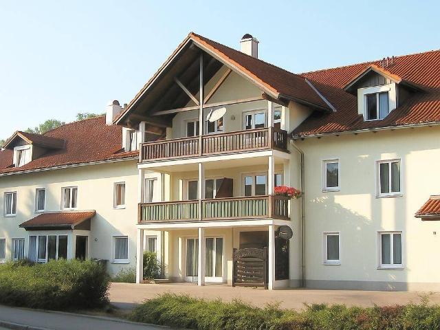 Gemütliche EG Wohnung befristet vermietet mit Balkon!