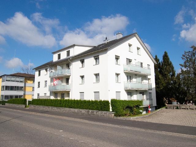 Gemütliche und moderne Wohnung, zentral beim Bahnhof Gossau SG