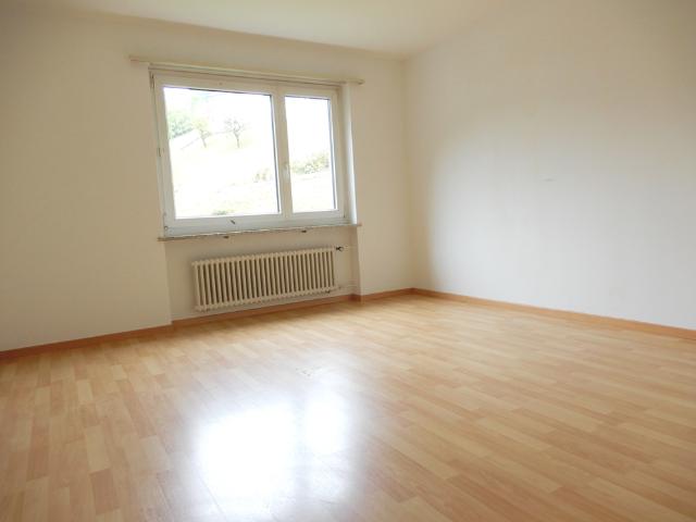 GEMÜTLICHE WOHNUNG IM ERDGESCHOSS