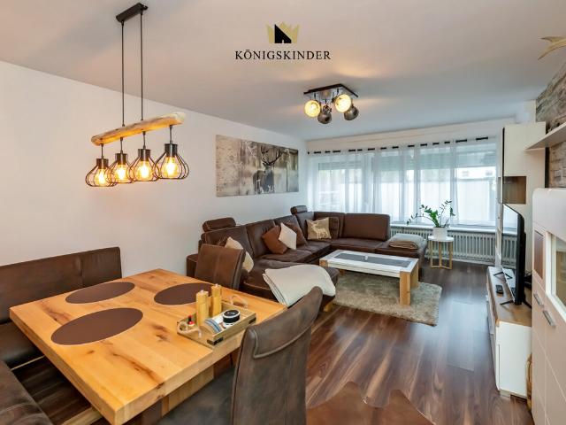 Gemütliche 2,5 Zi. Gartengeschoß Wohnung m. EBK, neuwertiges Bad, Terrasse, Garten & KFZ Stellplatz