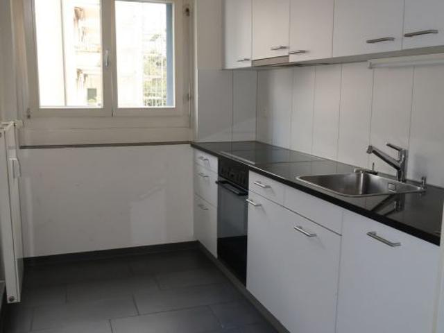 gemütliche 2.5 Zimmer Wohnung in Oerlikon