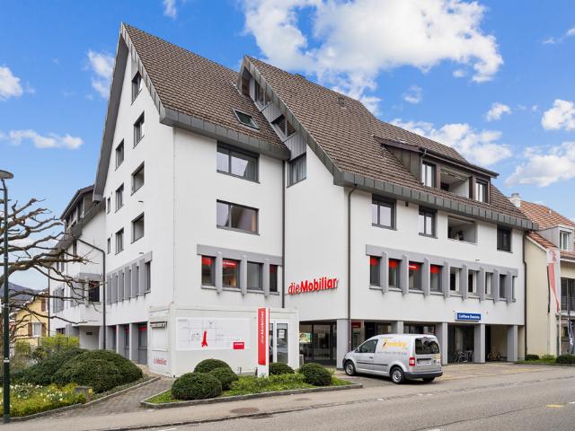 Gemütliche 3,5 Zimmer Dachwohnung im Ortszentrum von Aesch